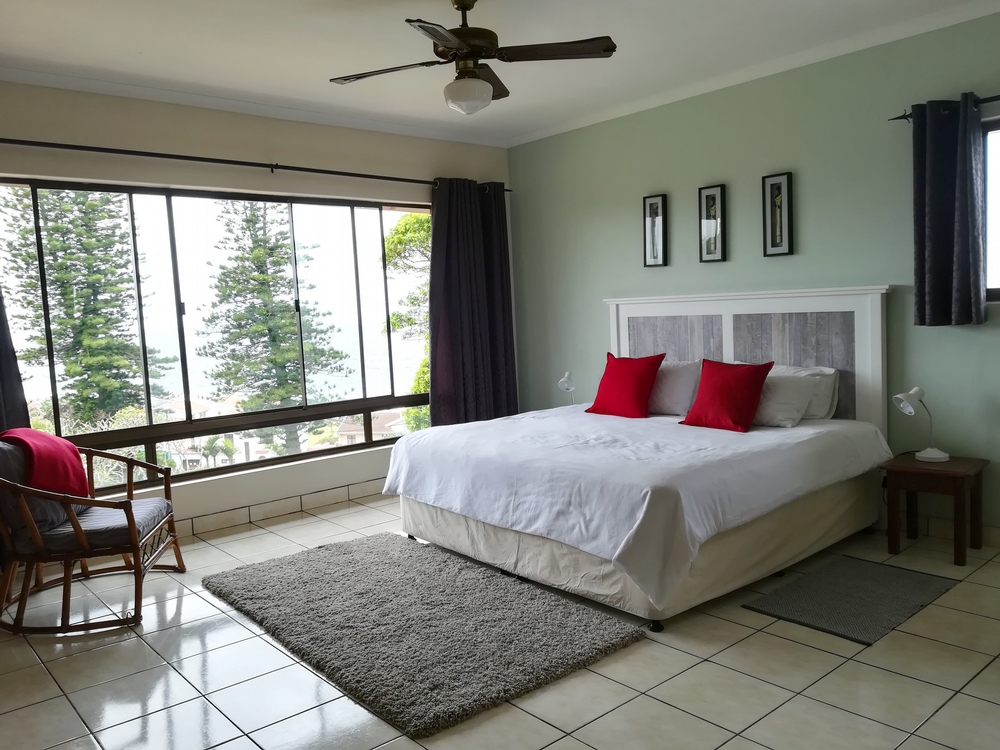 Rockview Guest House Room 8, spacious with spectacular seaviews